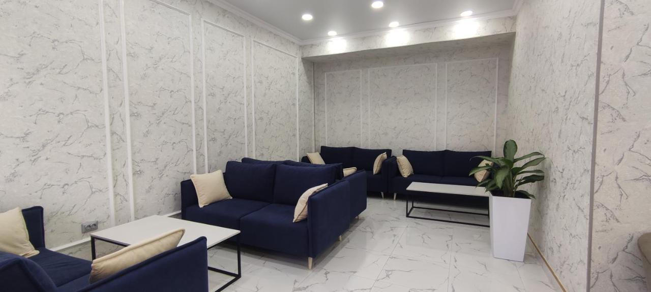 Hotel Apartment Al-Salam Bisjkek Buitenkant foto
