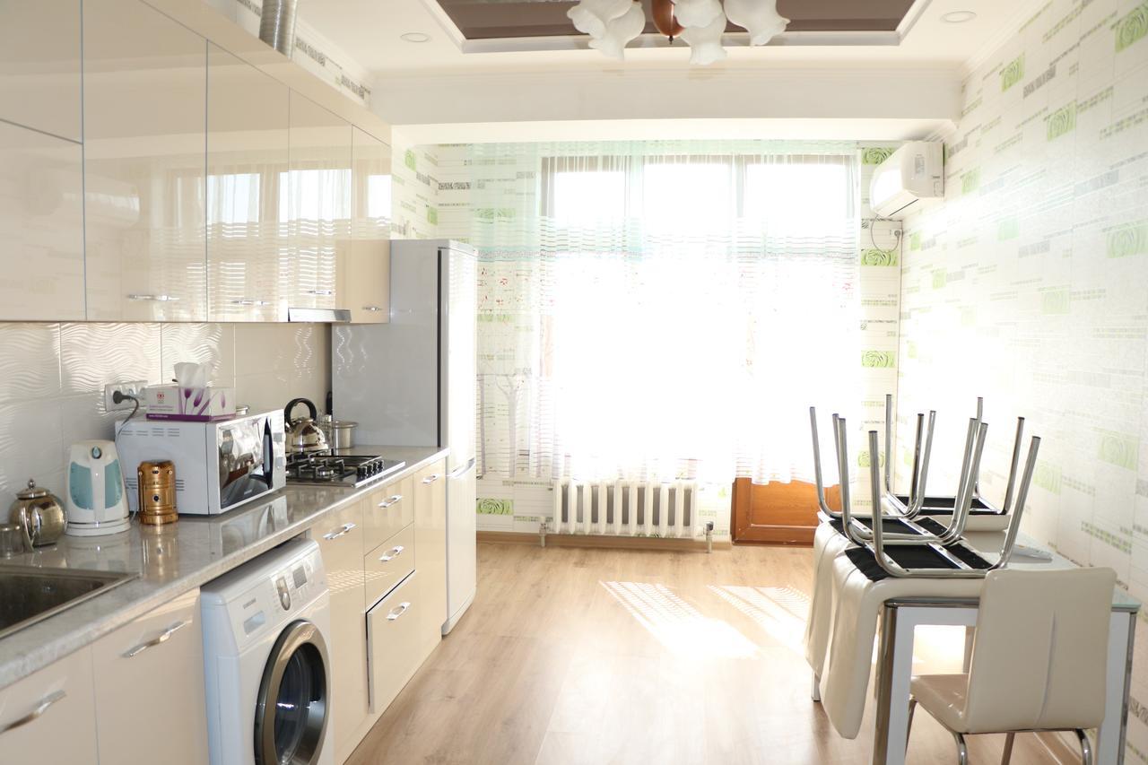 Hotel Apartment Al-Salam Bisjkek Buitenkant foto